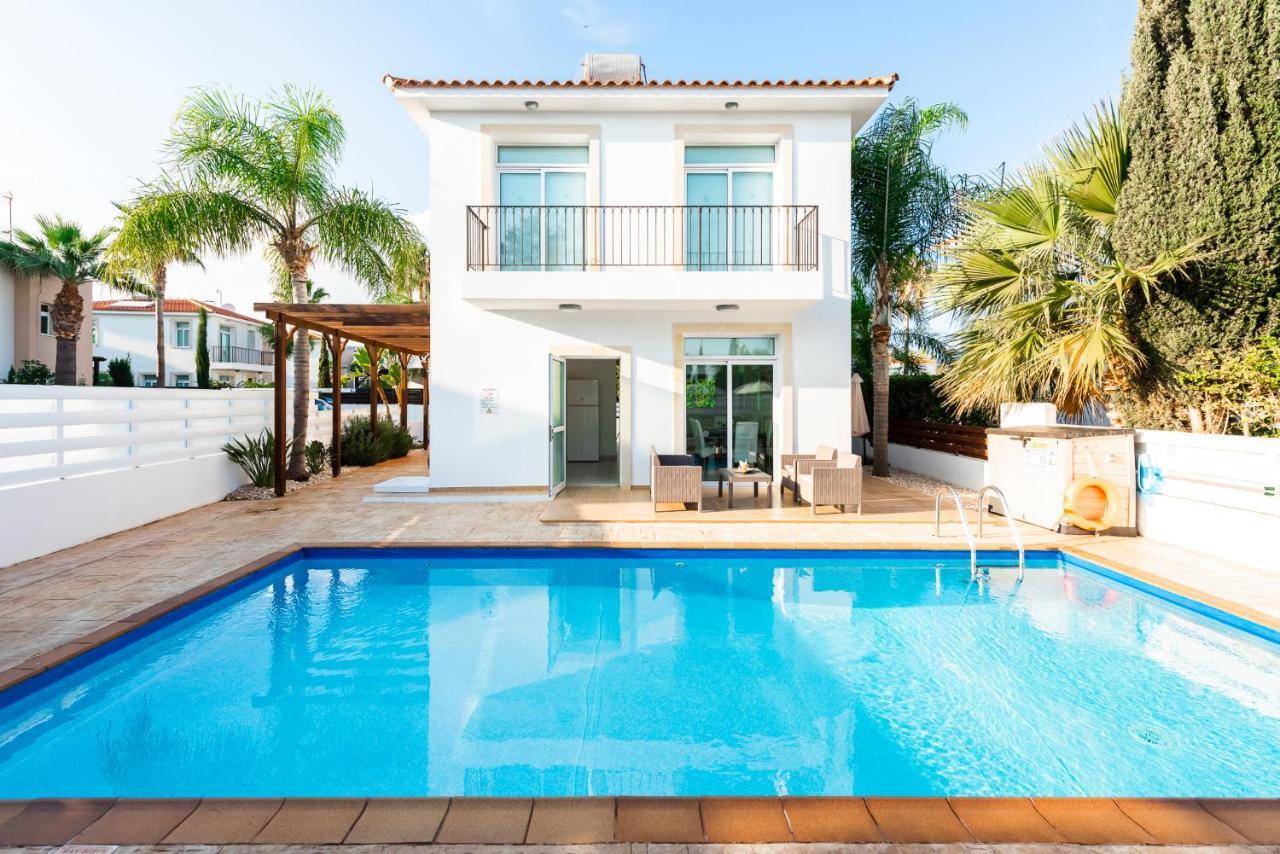 Villa Palm Breeze By Ezoria Villas Protaras Exterior photo